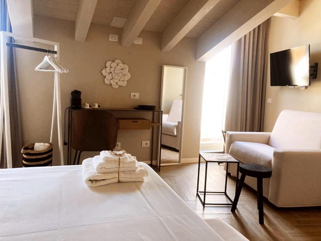 Gatto Bianco Rooms 42 Bergamo Kültér fotó